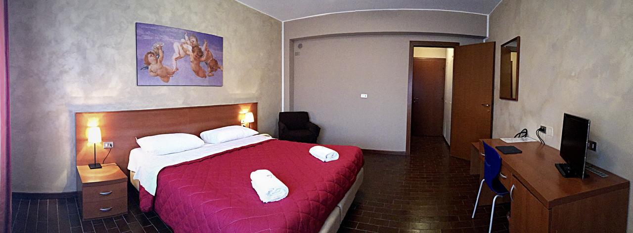 Hotel Forum Rozzano Bagian luar foto